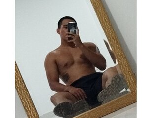 Pics livesex show WoodyJones